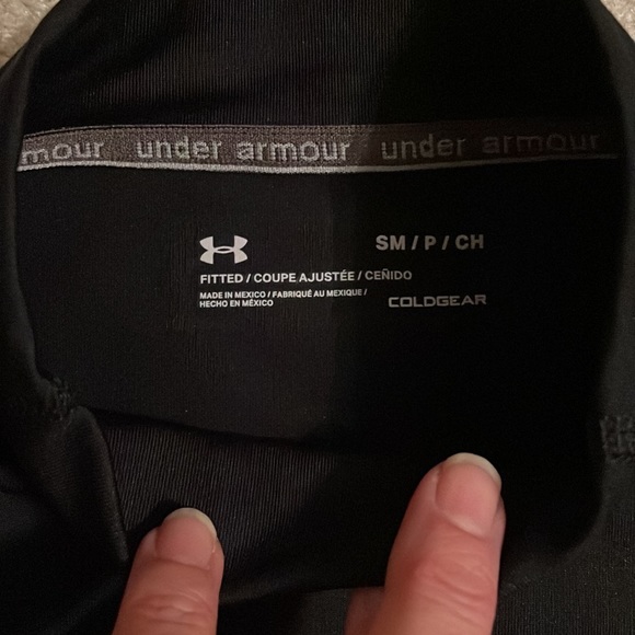 Women’s UA Tactical ColdGear Mock size Small - Picture 3 of 5